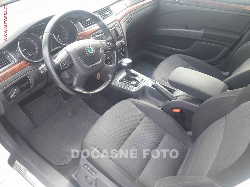 Škoda Superb (2011) 2.0TDi 4x4, ČR, servis.kniha - fotka 3 z 3