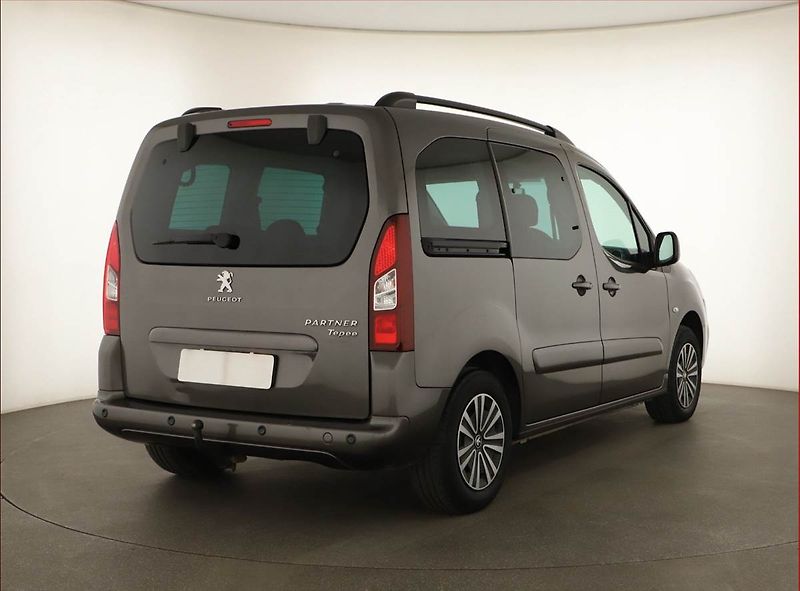 Peugeot Partner (2018) Active 1.6 BlueHDi, 5Míst, ČR - fotka 5 z 11