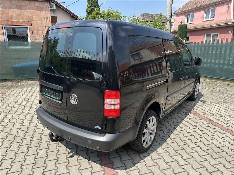 Volkswagen Caddy 2,0 MAXI TDI 4x4 TAŽNÉ - fotka 3 z 18
