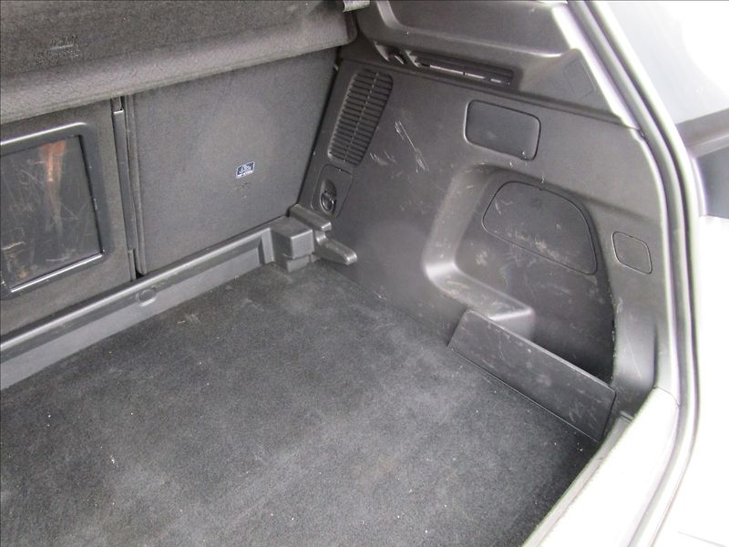 Opel Grandland 1.5CDTi 96kW AT8, aut. klima, - fotka 37 z 41