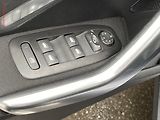 Peugeot 2008 (2019) 1.2 PT, Allure, kůže, navi - náhled 11