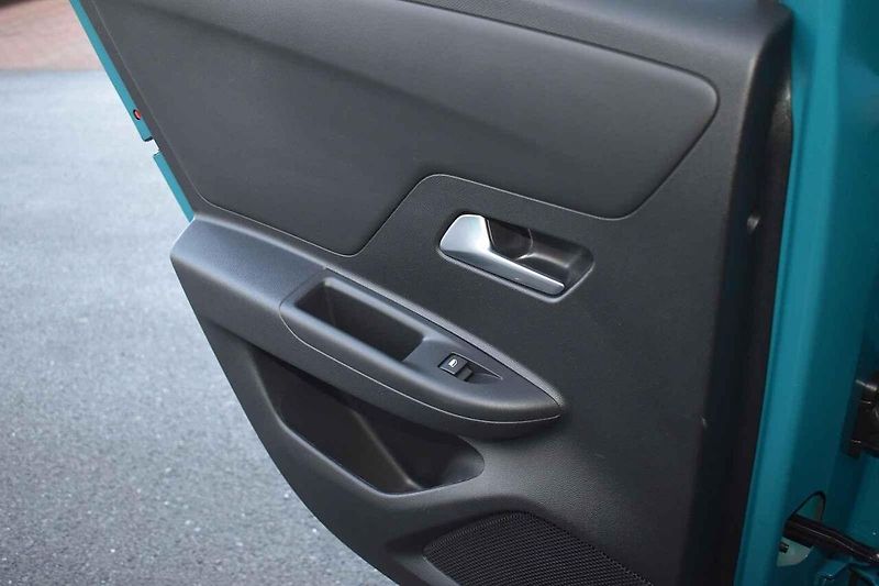 Opel Mokka je stále jedno z nejhezčích malých SUV.