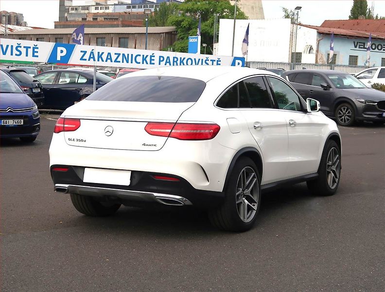 Mercedes-Benz GLE (2018) 350 d 4MATIC - fotka 5 z 17