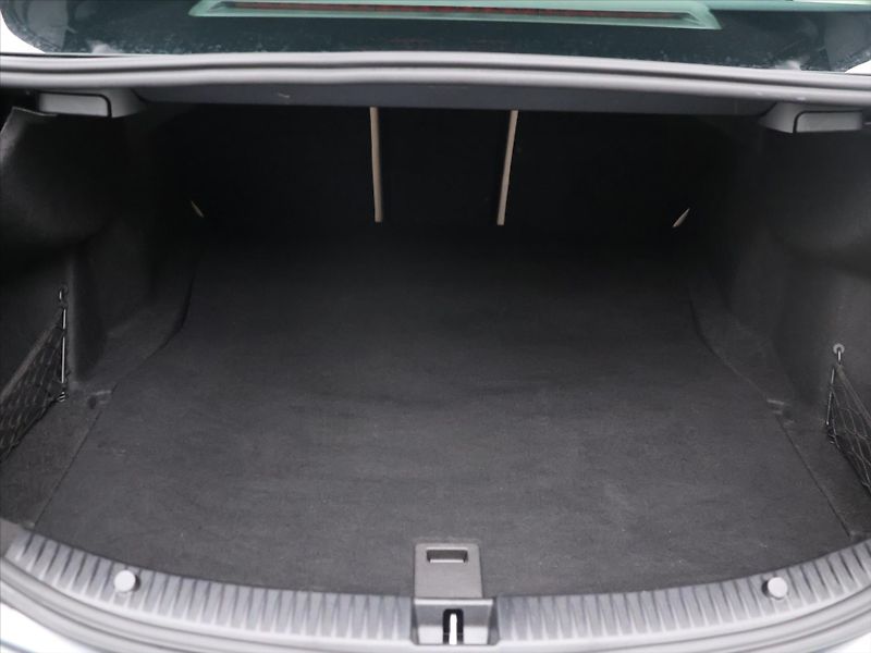 Mercedes-Benz Třídy C 2,0 C300 190kW CZ AMG paket - fotka 10 z 35