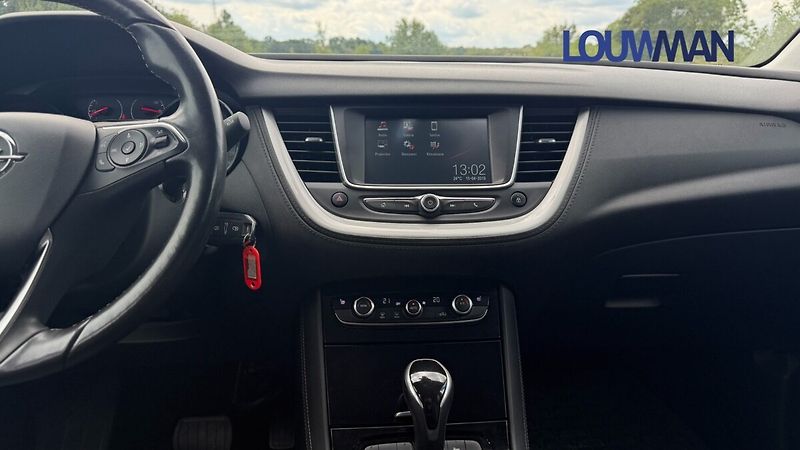 Opel Grandland X 1.2T INOVATION - fotka 7 z 25
