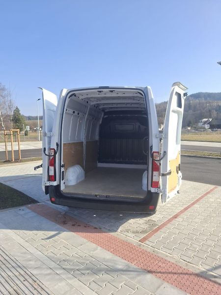 Renault Master (2023) - fotka 6 z 9