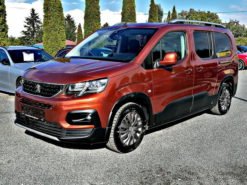 Peugeot Rifter (2020) MAXI 1.2 PureTech Allure EAT8 - fotka 2 z 27