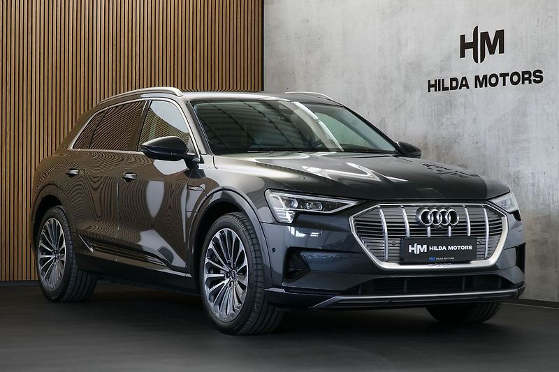 Audi e-tron 55 300kW Matrix Softclose HUD - fotografie inzerátu