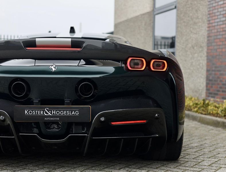 Ferrari SF90 (2021) Stradale 4.0 V8 1001PS 4x4 Ate - fotka 18 z 72
