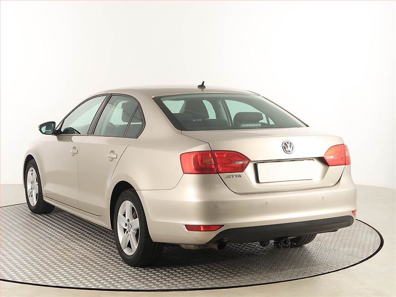Volkswagen Jetta (2012) 1.2 TSI, Serv.kniha, Tempomat - fotka 4 z 16