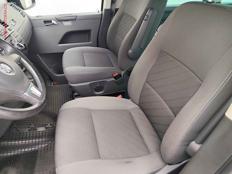 Volkswagen Multivan (2012) 2.0TDi, AC, TZ, park.asist - fotka 8 z 22