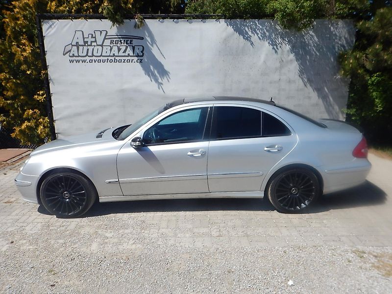 Mercedes-Benz Třídy E E 350 4MATIC, DIGIKLIMA - fotografie inzerátu