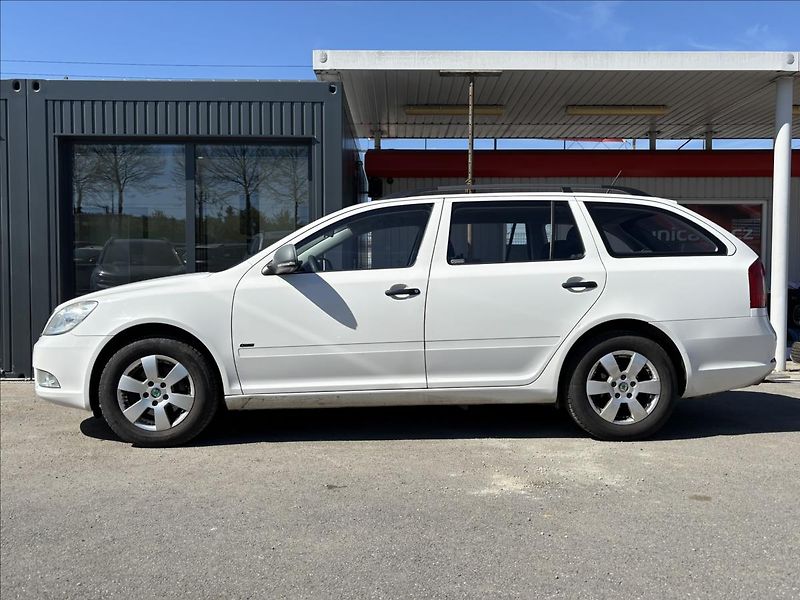 Škoda Octavia 1,2 TSI  Active - fotka 9 z 16