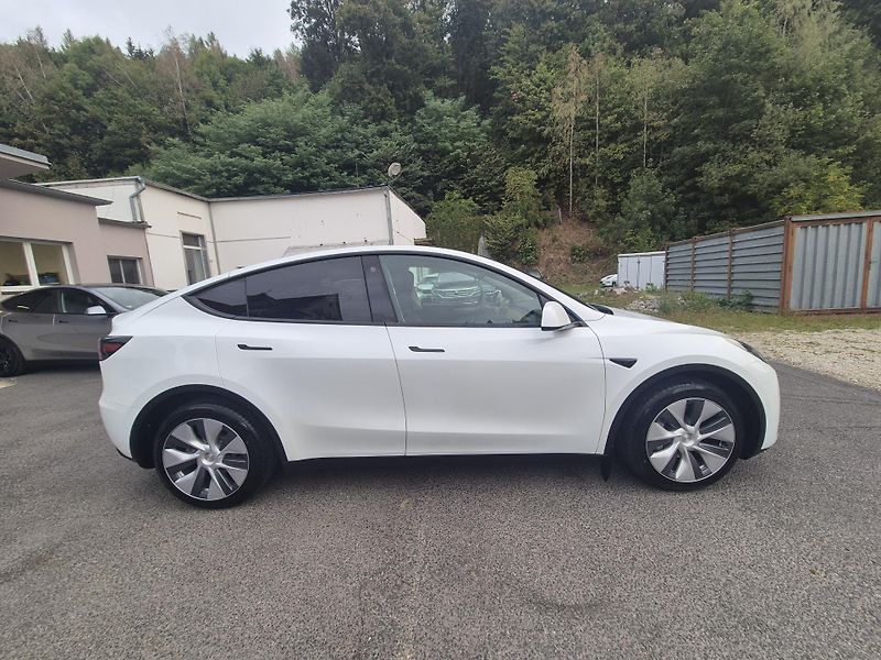 Tesla Model Y ZAMLUVENO ! TZ 92,4% - fotka 7 z 50