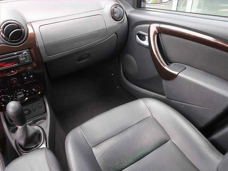 Dacia Duster (2012) 1.6 16V - fotka 8 z 16