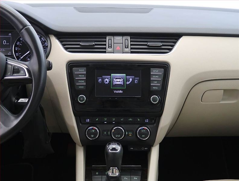 Škoda Octavia (2014) 1.4 TSI, Automat, Serv.kniha - fotka 12 z 26