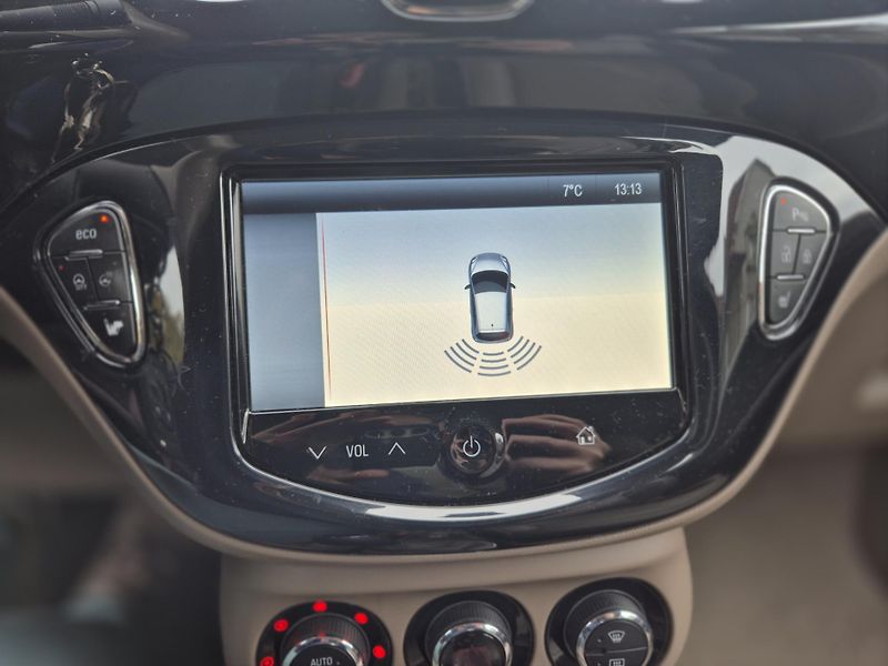Opel Adam 1,4TSi, 64kw - fotka 7 z 9