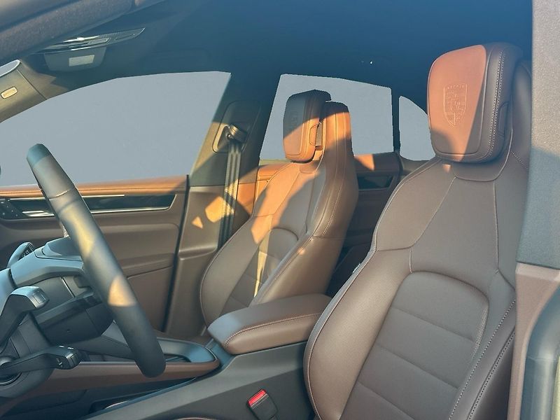 Porsche Macan 4S Electric - fotka 16 z 30