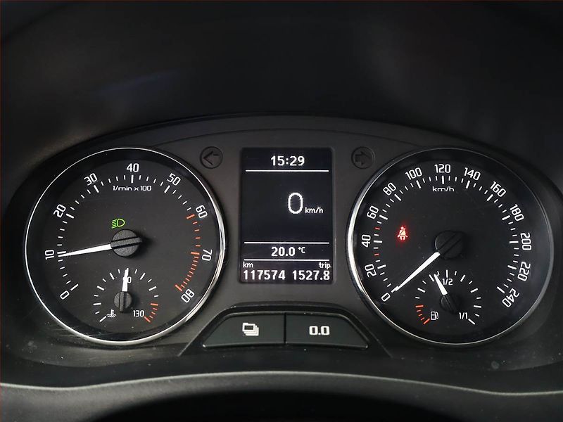 Škoda Fabia (2010) 1.2 12V, Tempomat - fotka 8 z 11