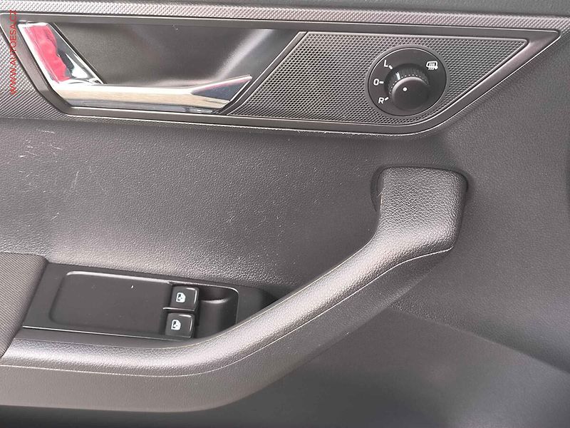 Škoda Fabia (2022) 1.0 TSi, 1.maj,ČR, Ambition - fotka 18 z 21