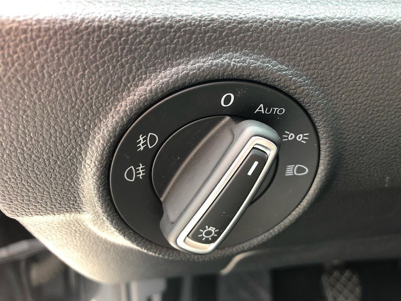 Volkswagen T-Roc 2.0 TDi STYLE - fotka 16 z 30
