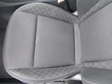 Škoda Karoq (2019) 1.0 TSI 81kW KAMERA - náhled 17