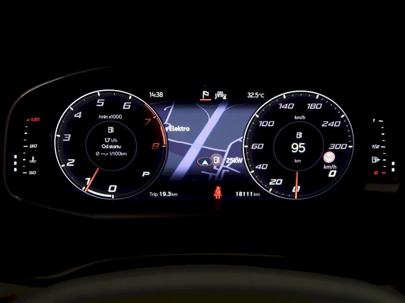 Cupra Ateca (2024) VZ 2.0TSI 221KW 4x4 DSG - fotka 17 z 41