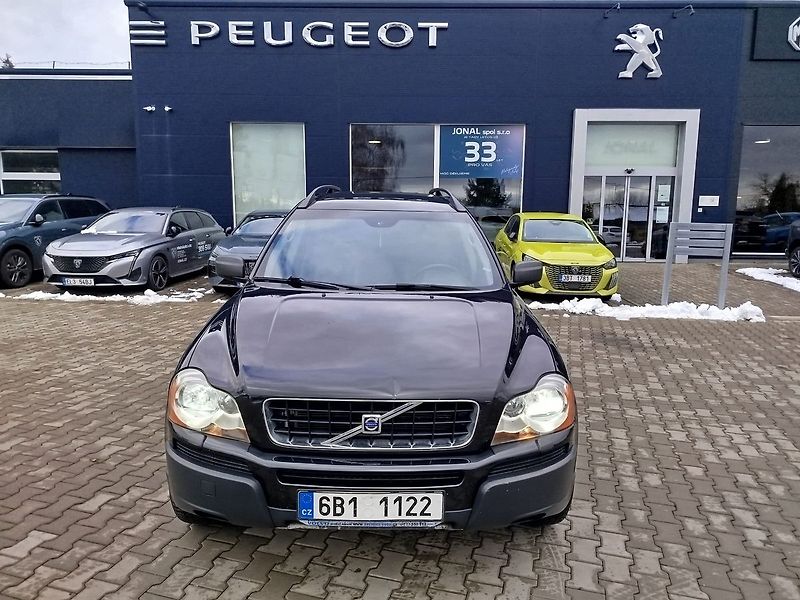 Volvo XC90 - fotka 11 z 28