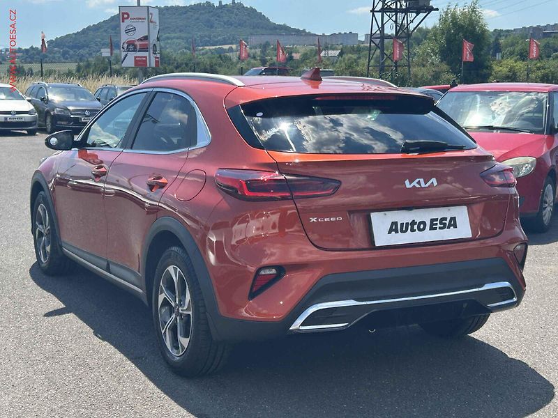 Kia XCeed (2023) 1.5 T-GDi, Exclusive, AT - fotka 6 z 20