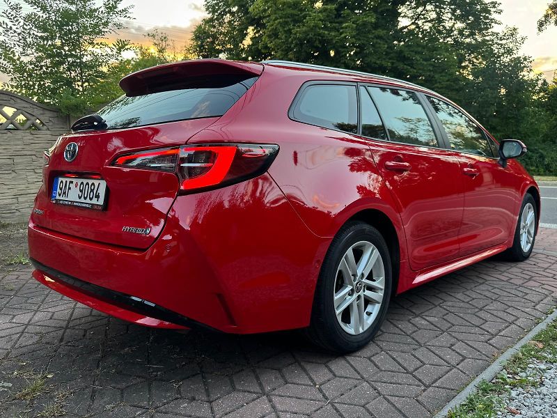Toyota Corolla 1.8E-Cvt Comf Sport 1.MAJ.DPH - fotka 6 z 28