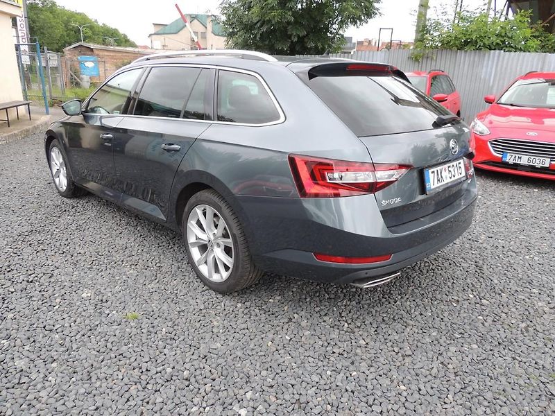 Škoda Superb (2019) 2.0TSi,200kw,4x4,DSG,Style,ČR - fotka 7 z 55