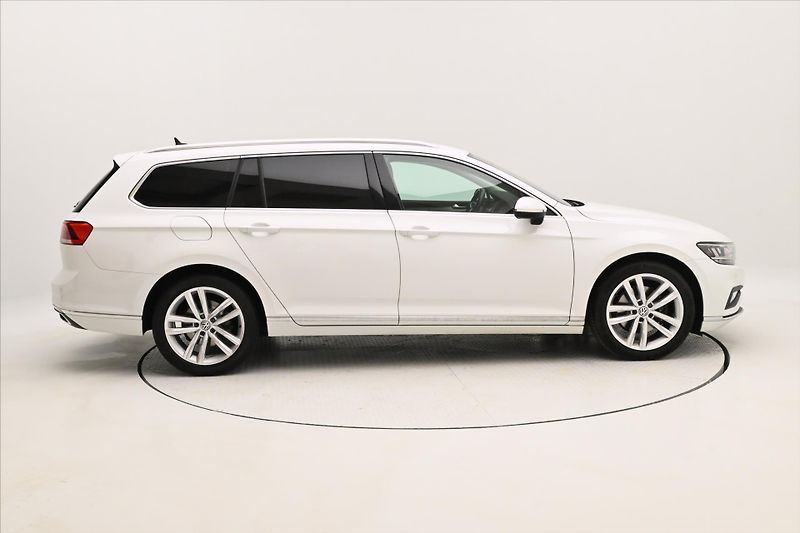 Volkswagen Passat 2,0 TDI 110 kW DSG Elegance Zá - fotka 4 z 33
