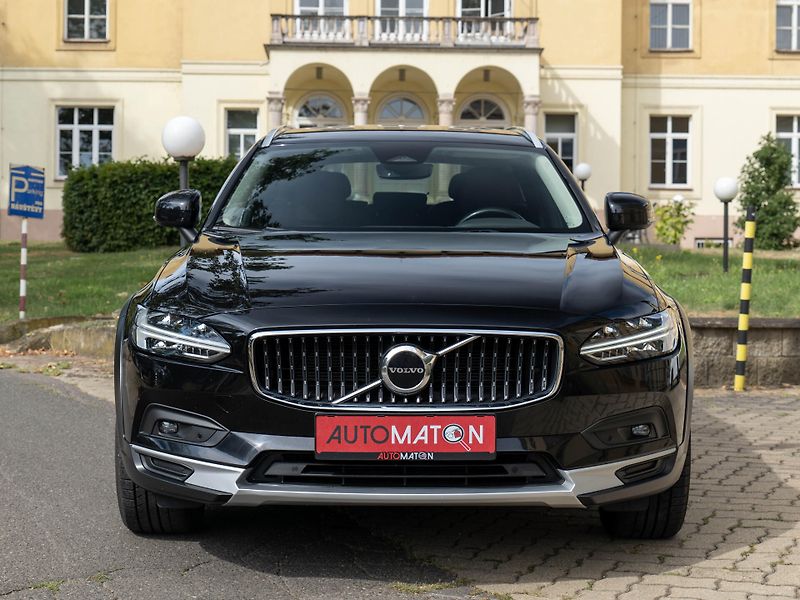 Volvo V90 CC B5 Diesel 173kW H/K Záruka - fotka 2 z 33