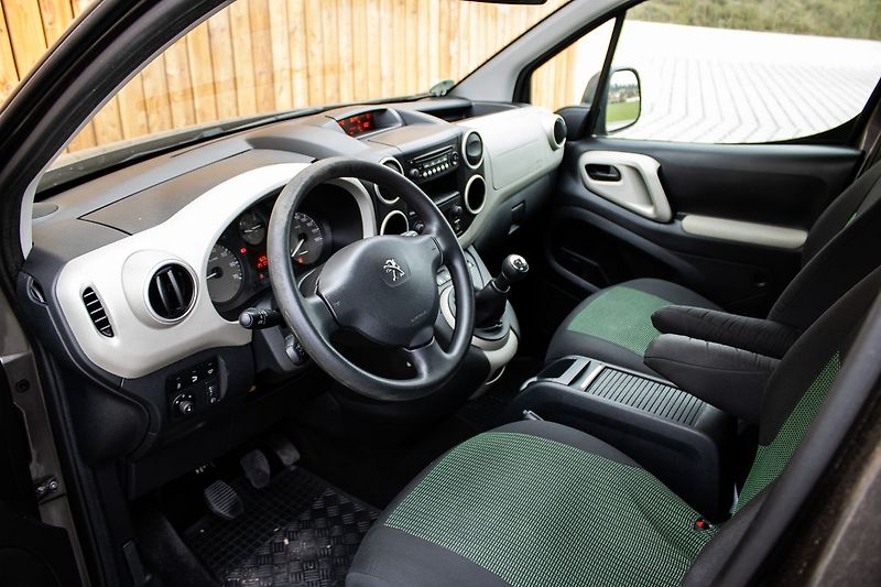 Peugeot Partner Tepee - fotka 13 z 28