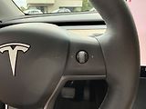 Tesla Model Y Long Range AWD 20´ - náhled 31