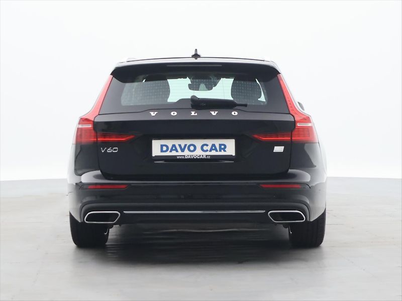 Volvo V60 2,0 T6 186kW 4x4 MomentumPro - fotka 6 z 28