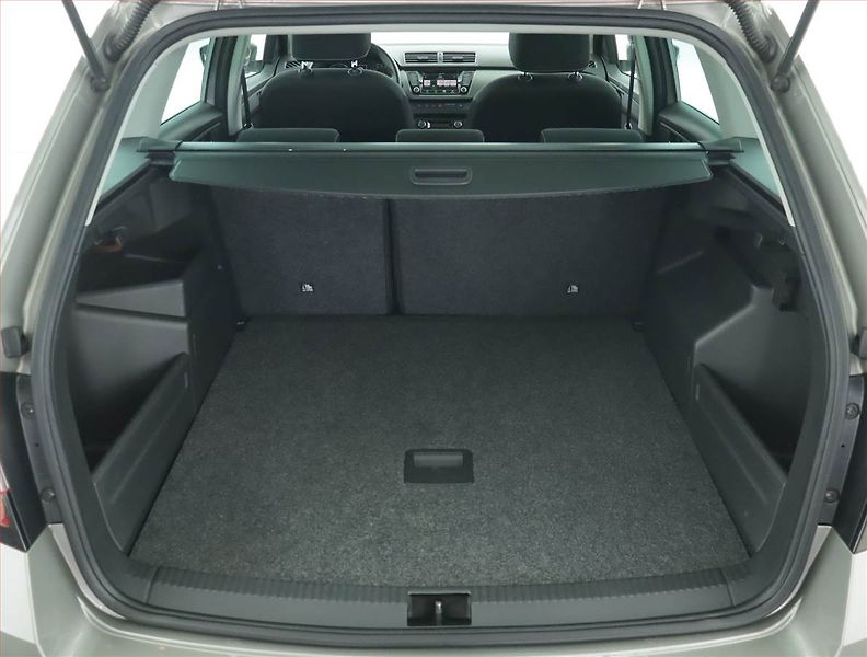 Škoda Fabia (2016) Style 1.2 TSI, Serv.kniha - fotka 13 z 16