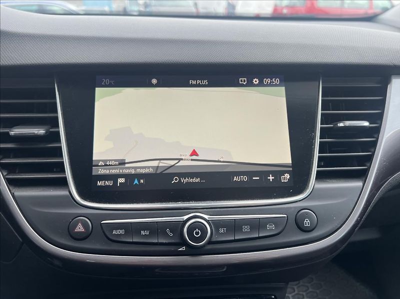 Opel Crossland X 1,2 T Innovation panorama - fotka 17 z 20