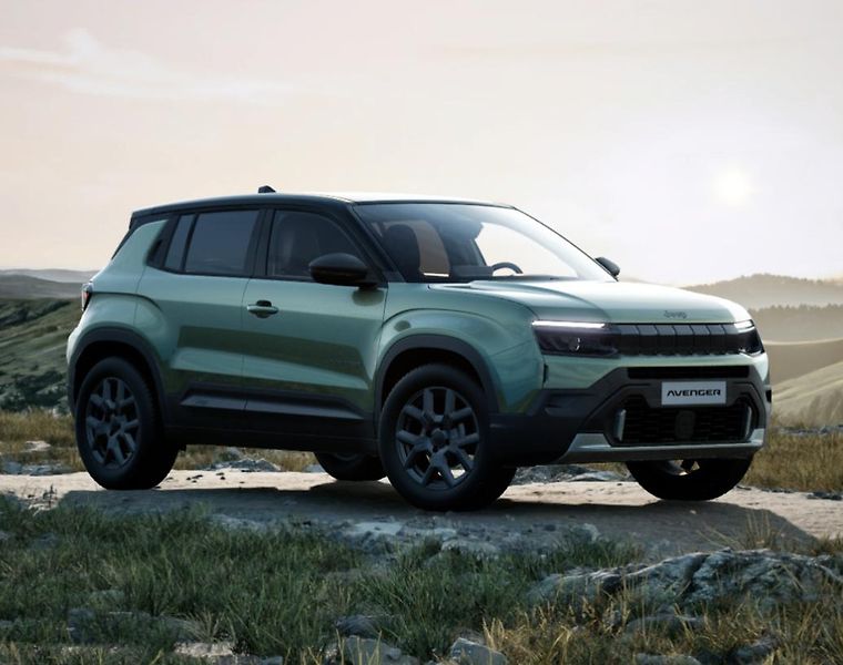 Jeep Avenger (2026) Altitude e-Hybrid 1.2 Turbo - fotka 2 z 8
