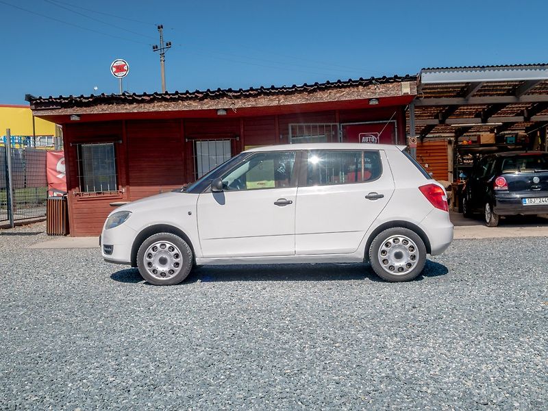 Škoda Fabia (2009) 1.2HTP 44KW – ESP - fotka 8 z 31