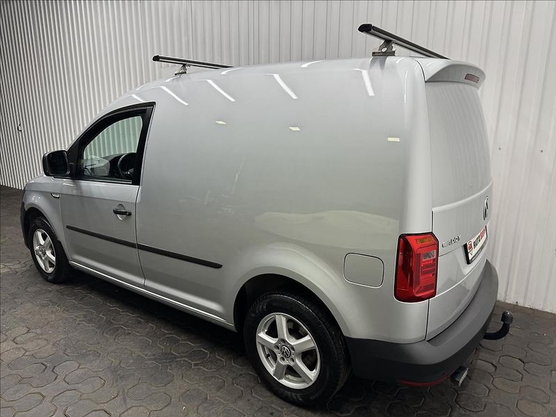Volkswagen Caddy 1.4TGI BMT DSG TAŽNÉ VÝHŘEV - fotka 6 z 36