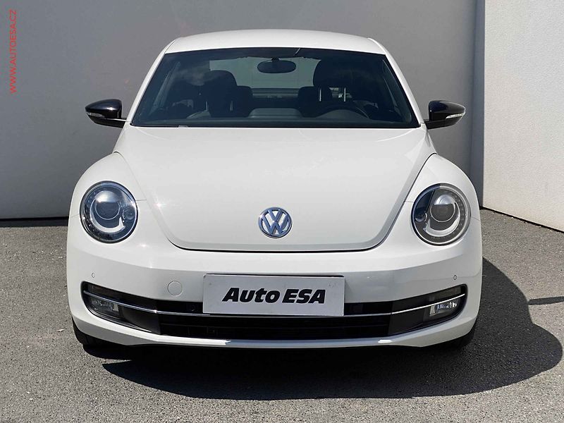 Volkswagen Beetle (2013) 1.4TSi, 1.maj,ČR, Bixenon - fotka 2 z 17