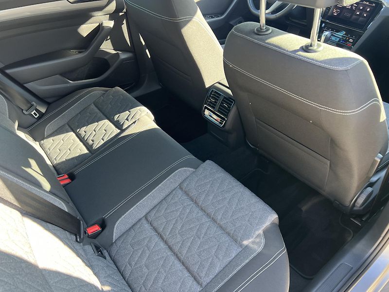 Volkswagen Passat 2.0 TDi 147kw ACC kamera tažné - fotka 13 z 24