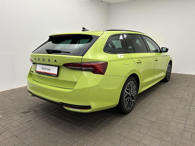 Škoda Octavia 2.0 TDI SportLine - fotka 2 z 23