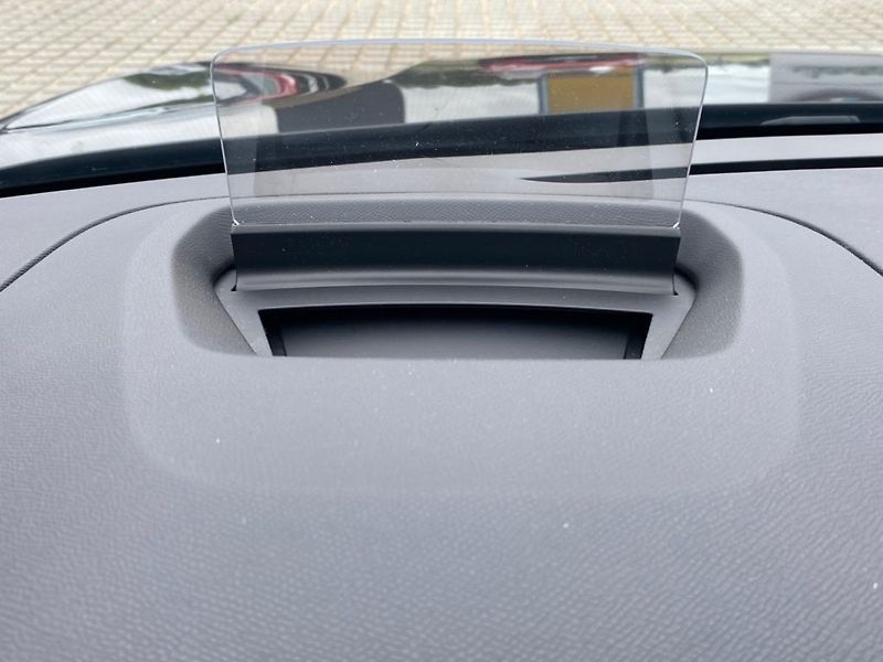Citroën C4 (2022) 1,2 (114kW) Aut  BA - fotka 29 z 38