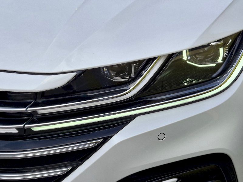 Volkswagen Arteon (2023) Shooting Brake R-Line DSG 4x4 - fotka 33 z 35