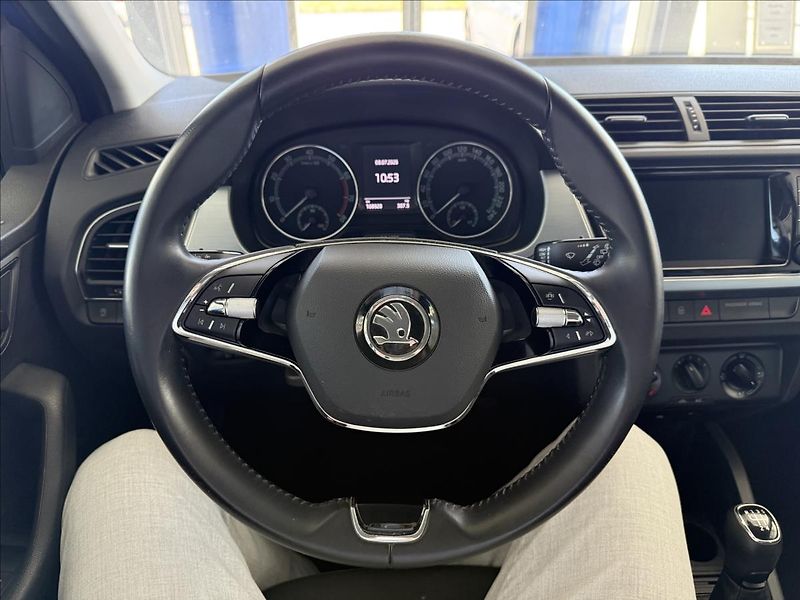 Škoda Fabia 1,0   TSI 70kW,SERVISKA - fotka 16 z 24