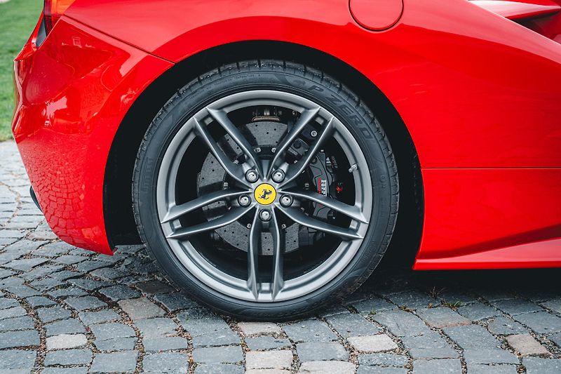 Ferrari 488 GTB - fotka 44 z 46