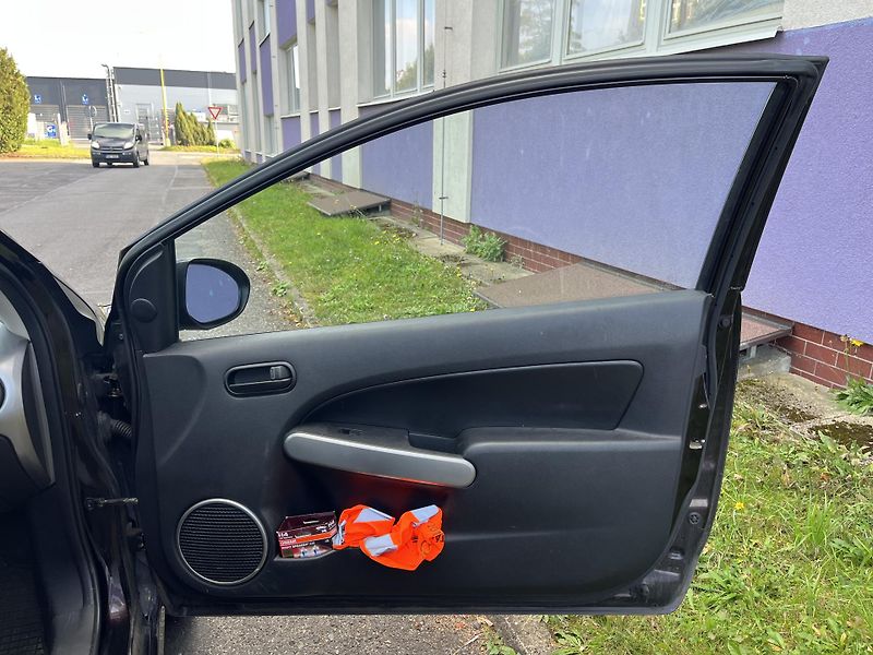 Mazda 2 1.5 GT MZA / 1.maj. / ČR /  - fotka 19 z 26
