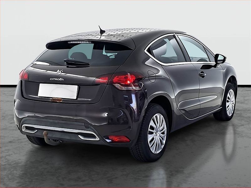Citroën DS4 (2014) 1.6 e-HDi, po STK, Tažné - fotka 5 z 15